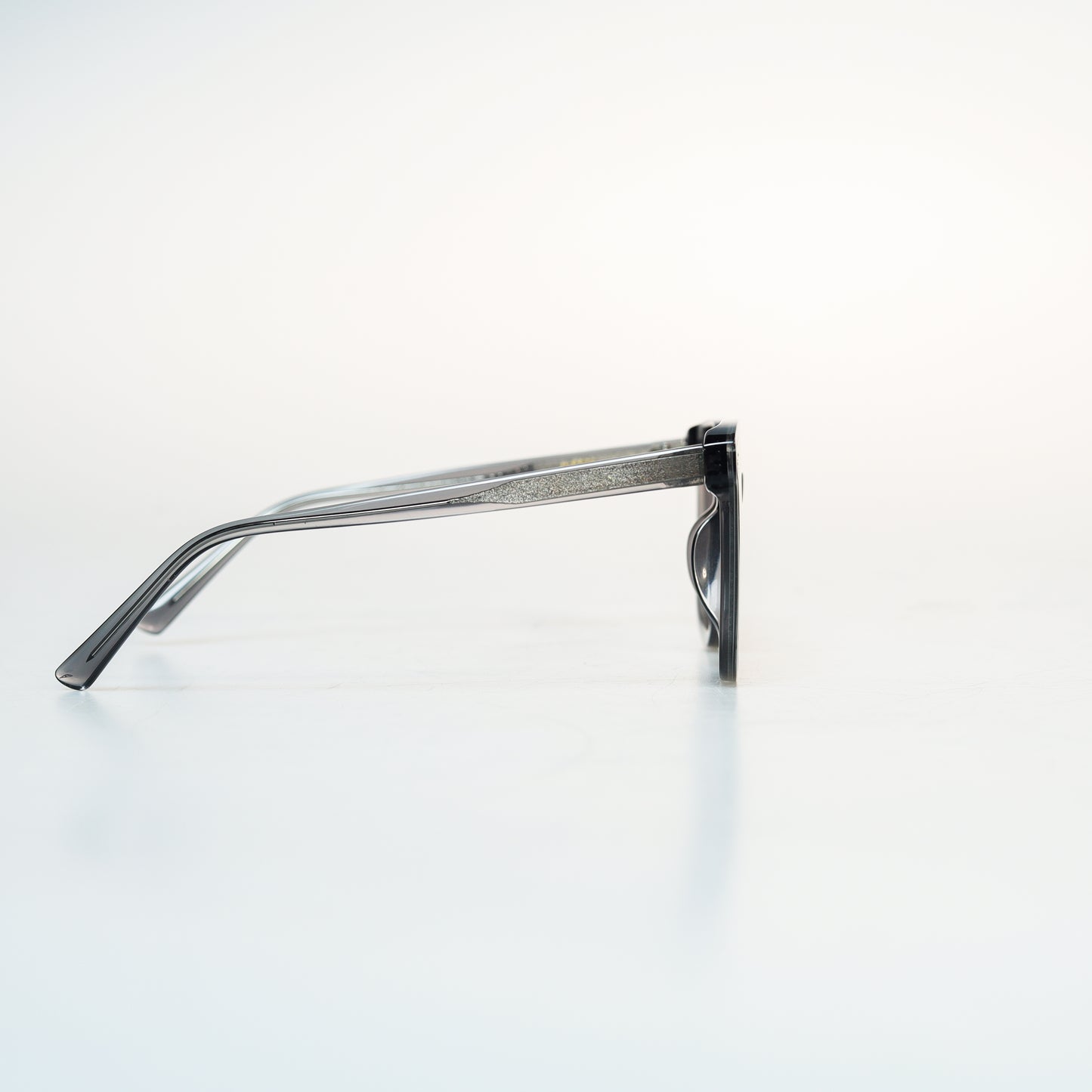 Fashion Luxury Acetate Sunglasses | GMGeyewear GS83A1011