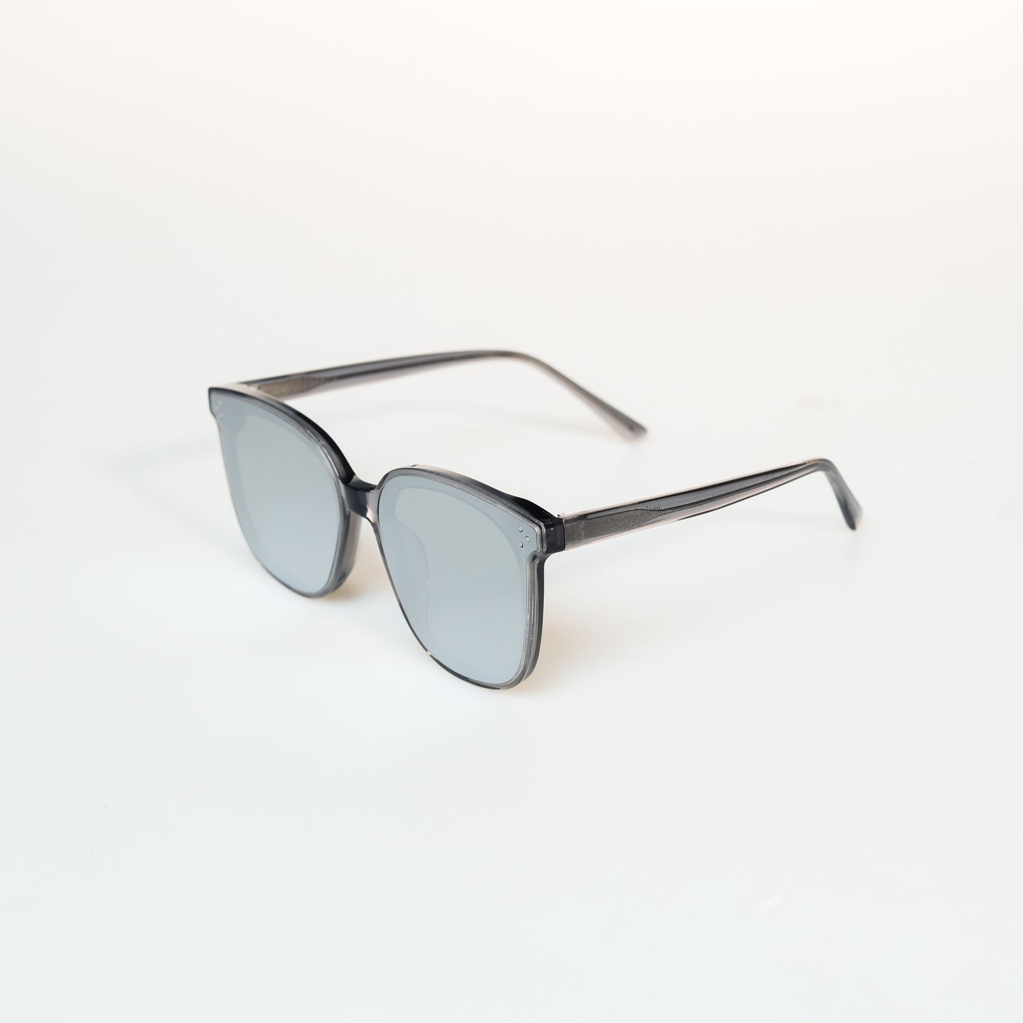 Fashion Luxury Acetate Sunglasses | GMGeyewear GS83A1016