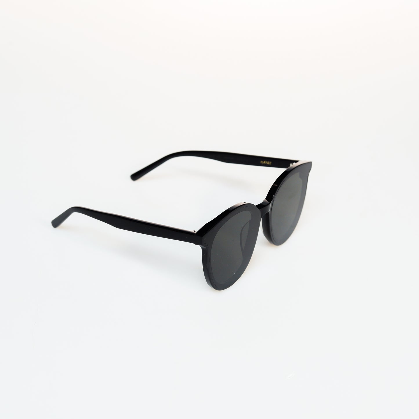 Fashion Luxury Acetate Sunglasses | GMGeyewear GS83A1007