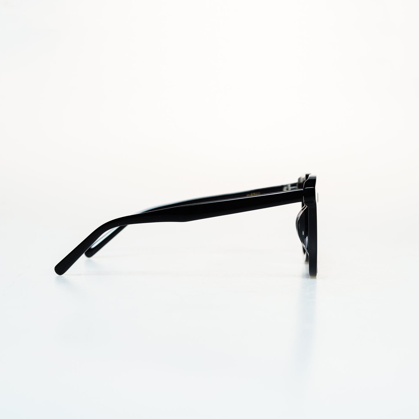 Fashion Luxury Acetate Sunglasses | GMGeyewear GS83A1007